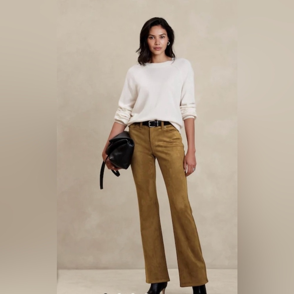 Banana Republic VEGAN SUEDE low rise bootcut jeans Fall 2023 New‎ with tag 25/0